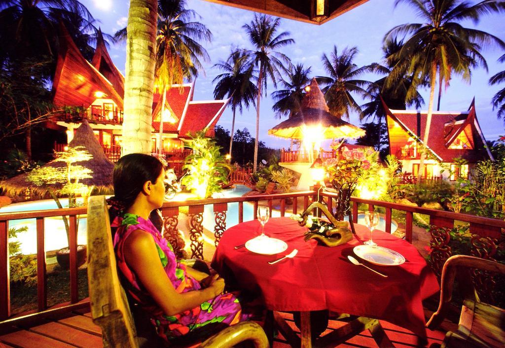 Coco Palace Resort Nai Harn Room photo