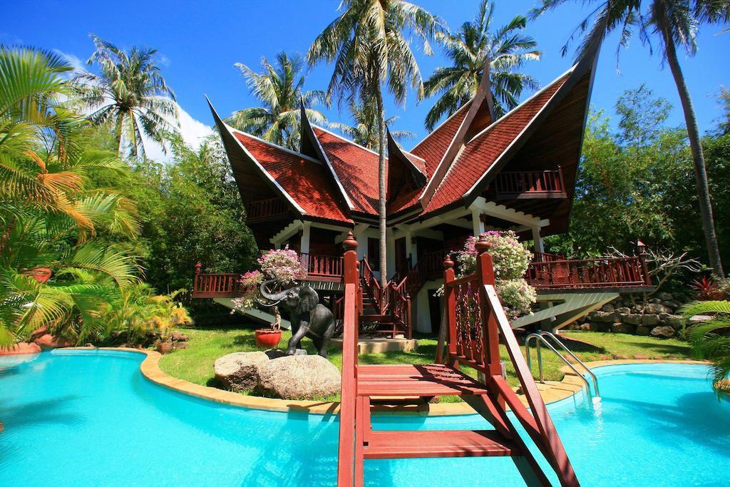 Coco Palace Resort Nai Harn Room photo